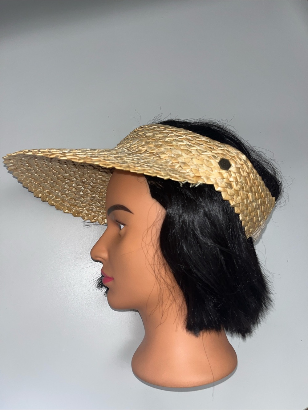 Hemlock Capri Woven Straw Visor in Honeycomb OS